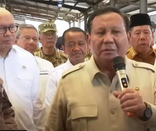 Prabowo Tegaskan Komitmen Hentikan Illegal Mining, Nilai Kerugian Negara Capai Rp300 Triliun Prabowo Tegaskan Komitmen Hentikan Illegal Mining, Nilai Kerugian Negara Capai Rp300 Triliun